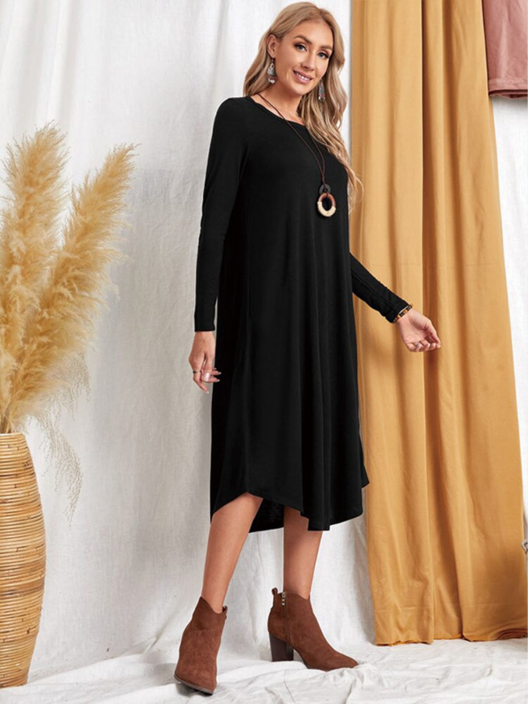 Black Round Neck A-Line Party Solid Long Sleeves Maxi Polyester Dress