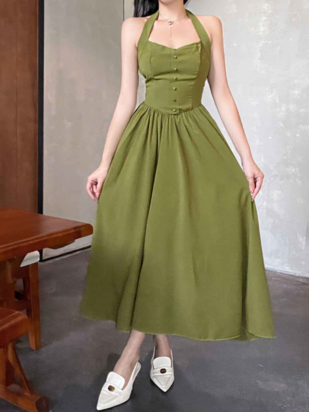 Green V-Neck Solid Sleeveless Maxi A-Line Polyester Dress