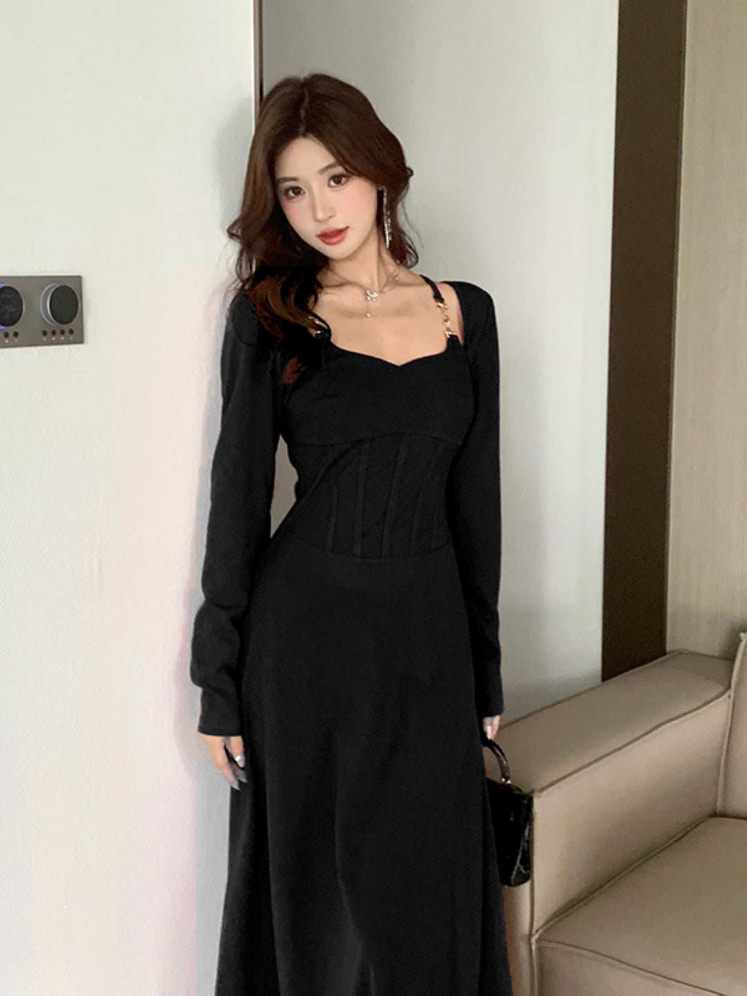 Black Square Neck Solid Long Sleeves Maxi A-Line Polyester Dress