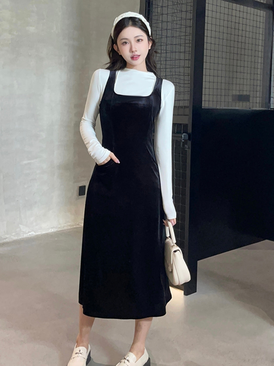 Black White Round Neck Long Sleeves Clothing Set