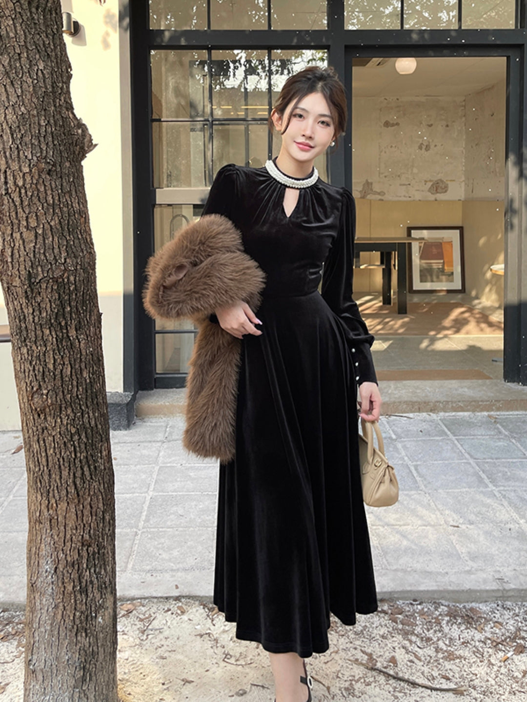 Black Round Neck Solid Long Sleeves Maxi A-Line Polyester Dress