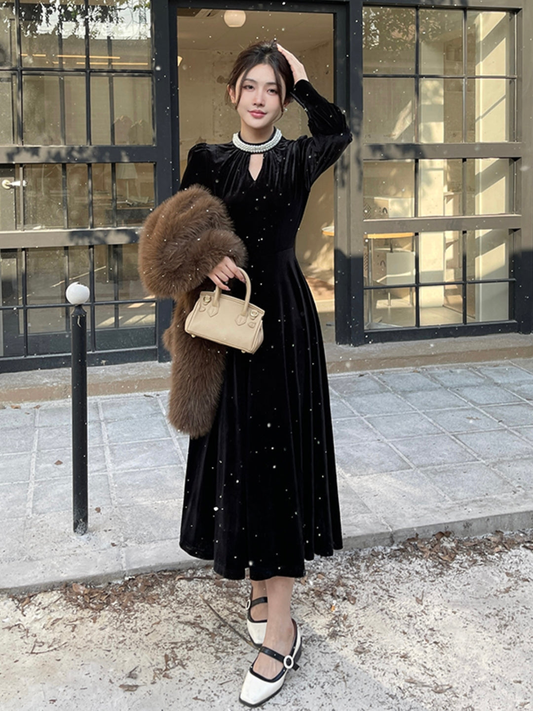 Black Round Neck Solid Long Sleeves Maxi A-Line Polyester Dress