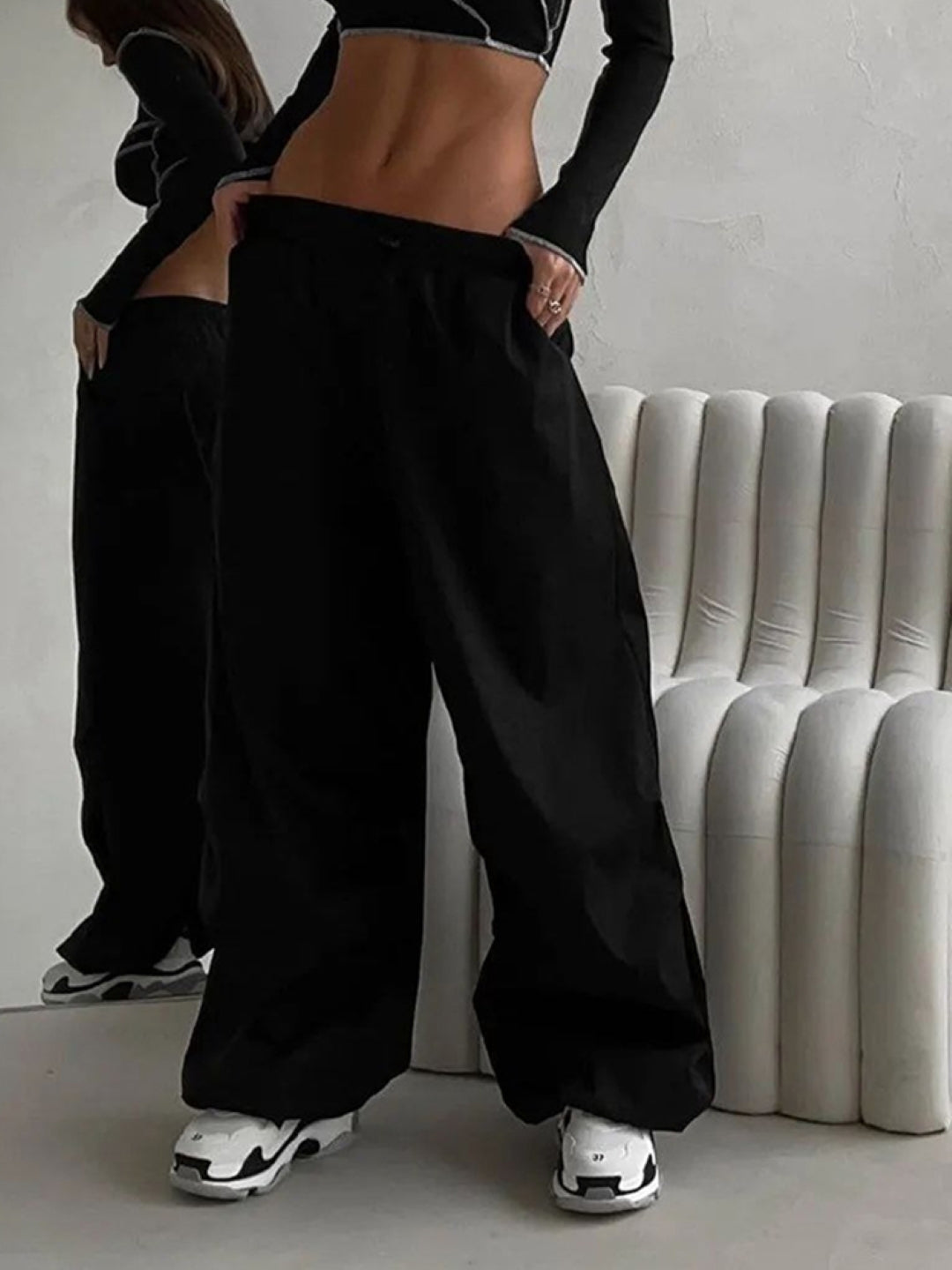 Black Solid Loose Fit Slip-On Polyester Trouser