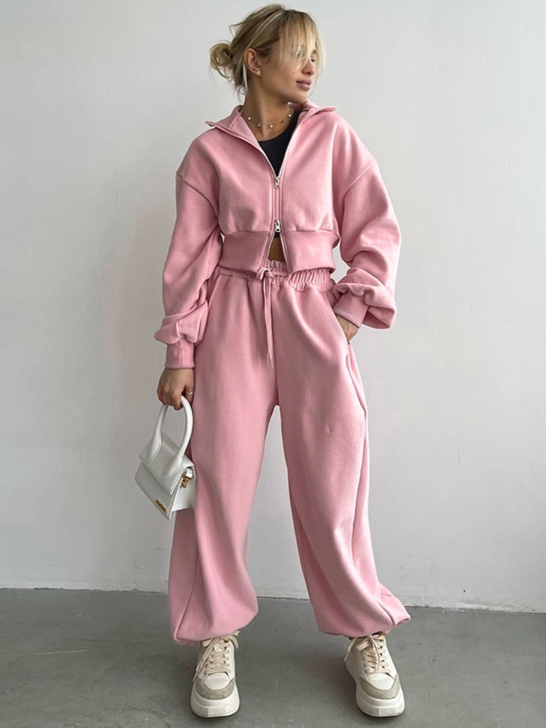 Pink Solid Loose Fit Slip-On Polyester Trouser