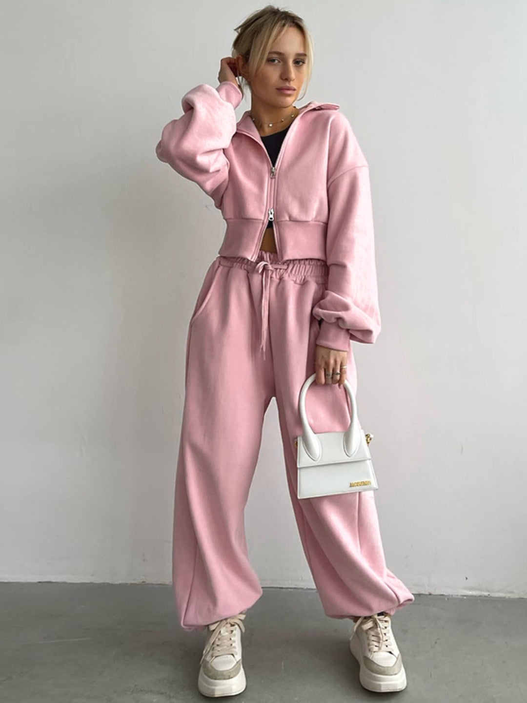 Pink Solid Loose Fit Slip-On Polyester Trouser