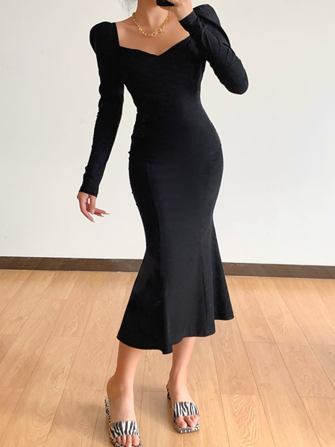 Black V-Neck Solid Long Sleeves Maxi Bodycon Polyester Dress