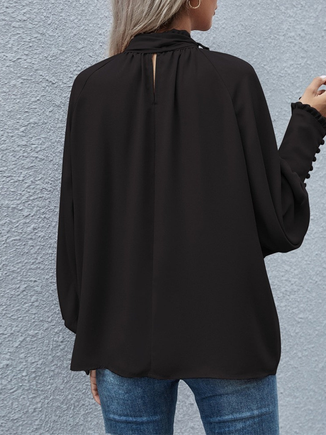 Black Round Neck Solid Long Sleeves Woven Polyester Tops