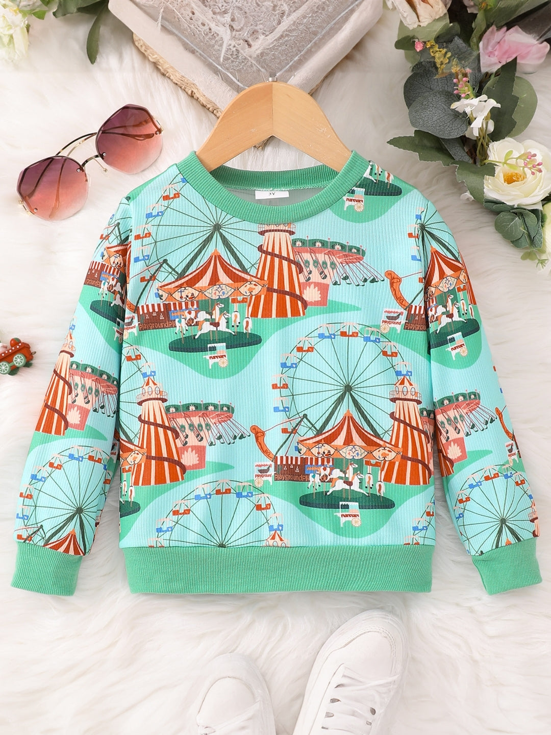 Green Round Neck Printed Long Sleeve Polyester Sweatshirt