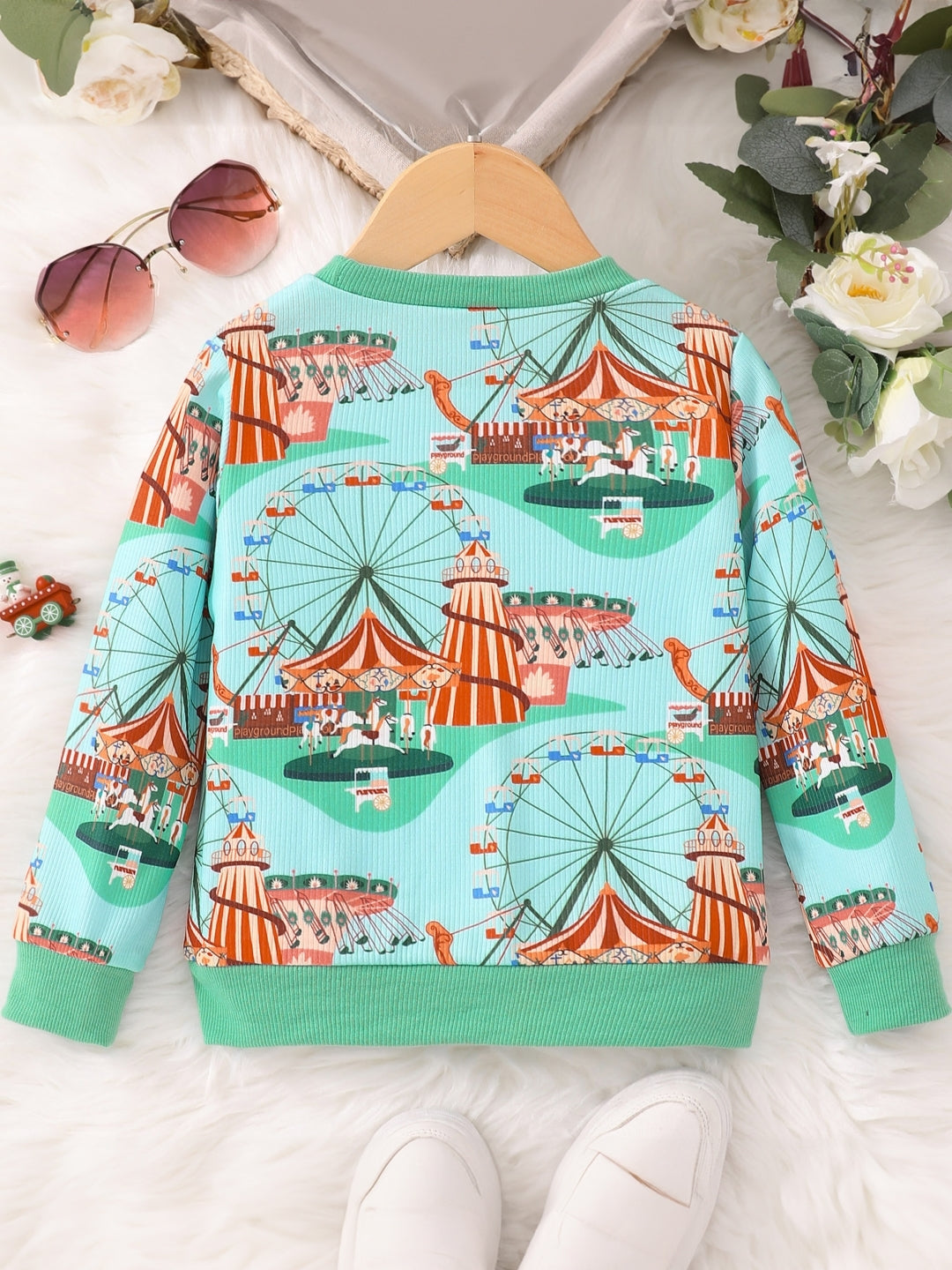 Green Round Neck Printed Long Sleeve Polyester Sweatshirt