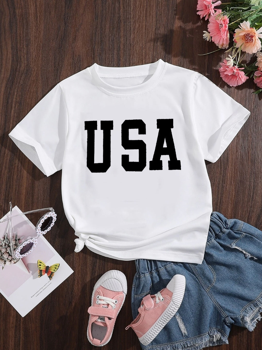 White Round Neck Graphics Printed Short Sleeves Polyester T-Shirt