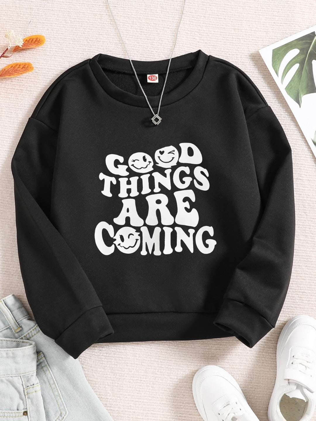 Black Round Neck Graphics Printed Long Sleeves Polyester Sweatshirt