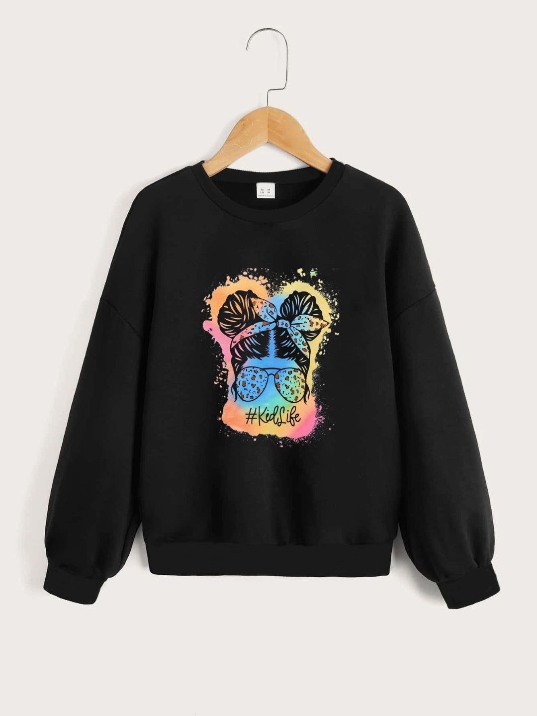 Black Round Neck Graphics Printed Long Sleeves Polyester Sweatshirt