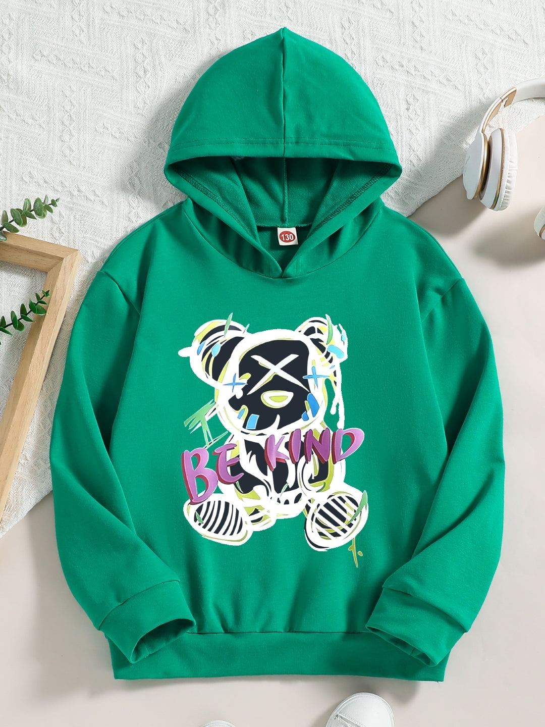 Green Graphics Printed Long Sleeves Polyester Hoodie