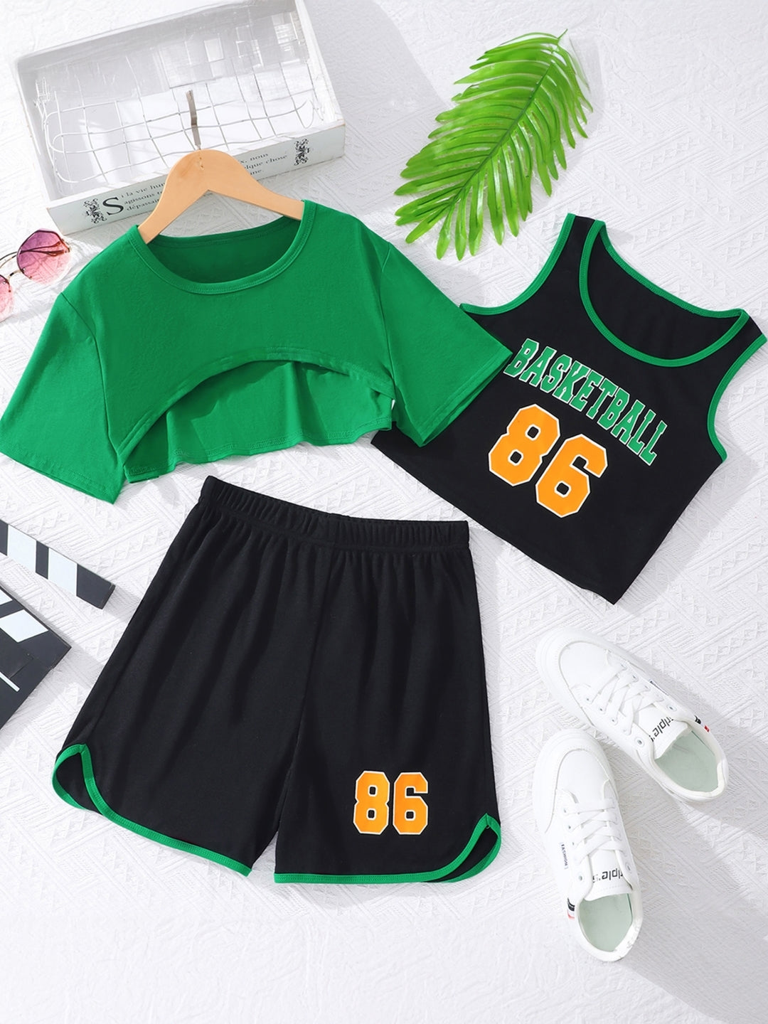 Green Round Neck Printed Short Sleeves Polyester Top & Shorts Set