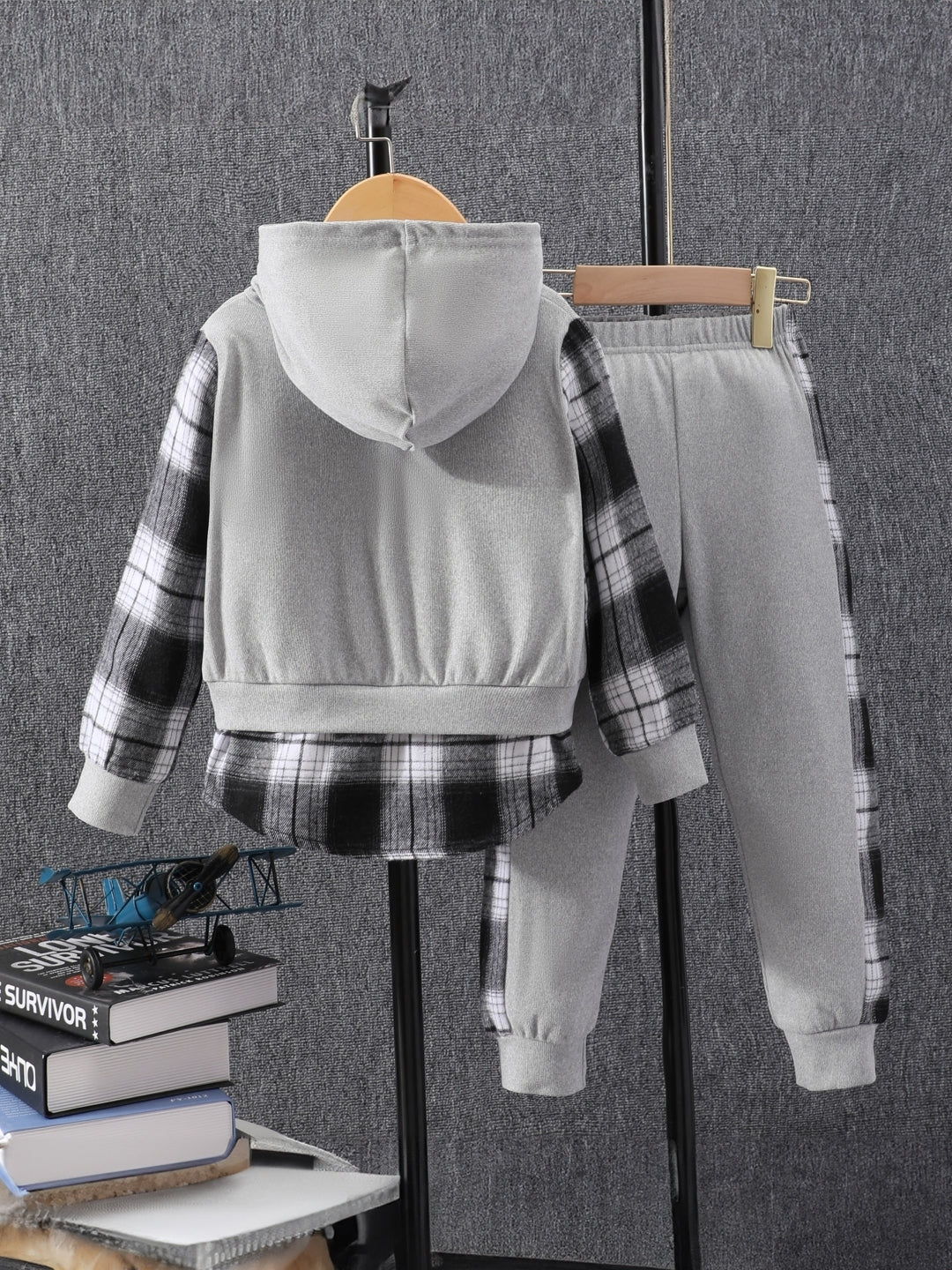 Grey Hood Neck Printed Long Sleeves Polyester Hoodie & Trouser Set