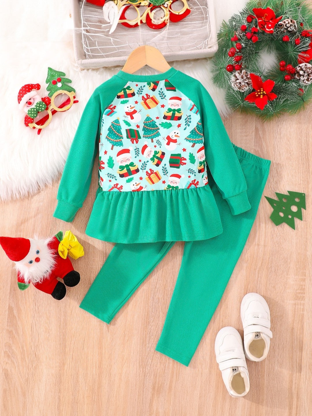 Green Round Neck Printed Long Sleeves Polyester Top & Trouser Set