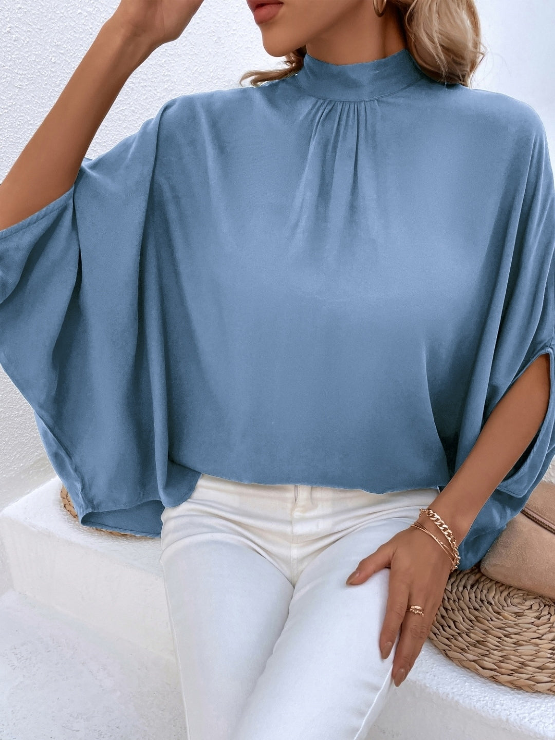 Blue Round Neck Solid Short Sleeves Viscose Top