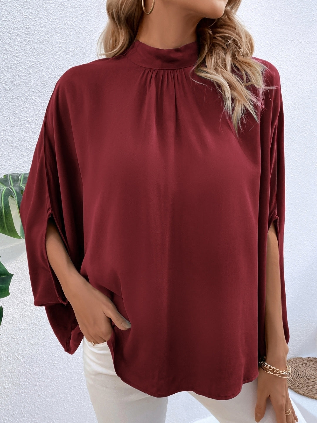 Red Round Neck Solid Short Sleeves Viscose Top