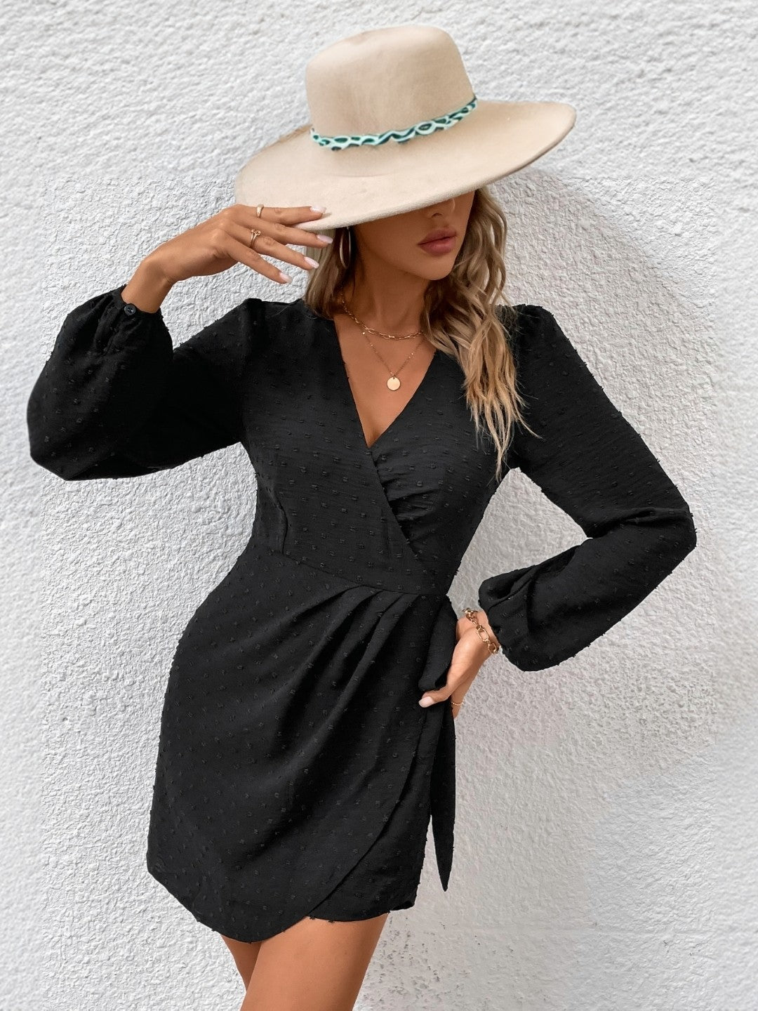 Black V-Neck Solid Long Sleeves Polyester Dress