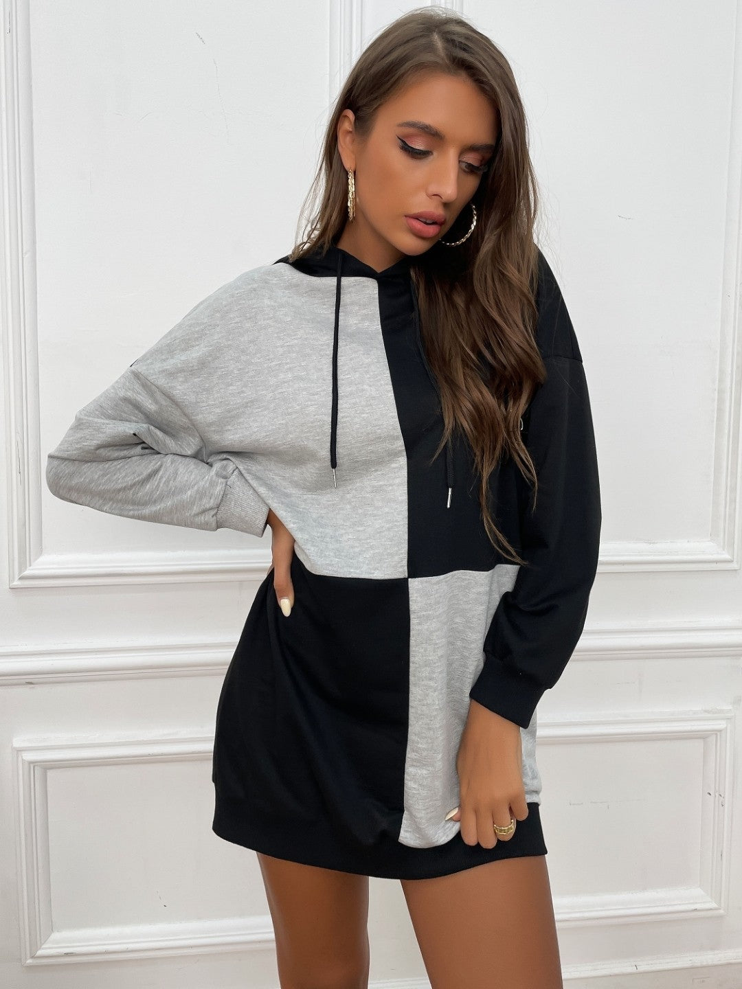 Black Hoodie Neck Colorblocked Long Sleeves Cotton Top