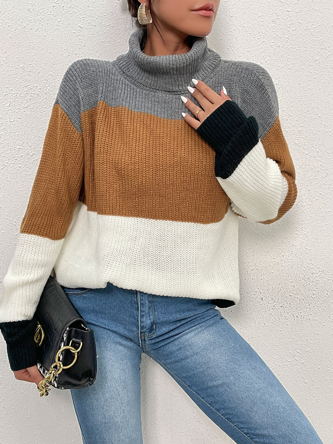 Multi Round Neck Colourblocked Long Sleeves Polyester Sweater