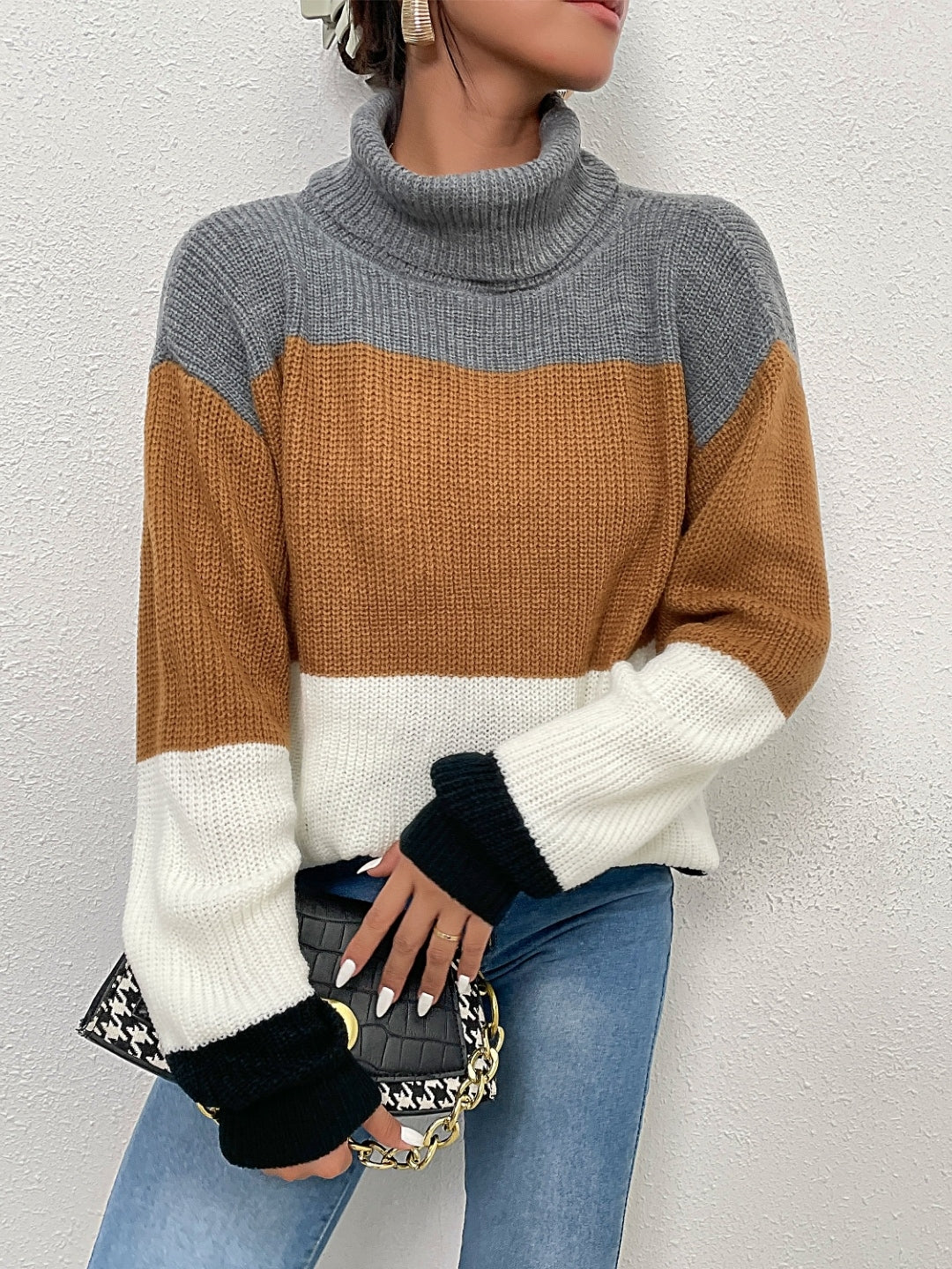 Multi Round Neck Colourblocked Long Sleeves Polyester Sweater