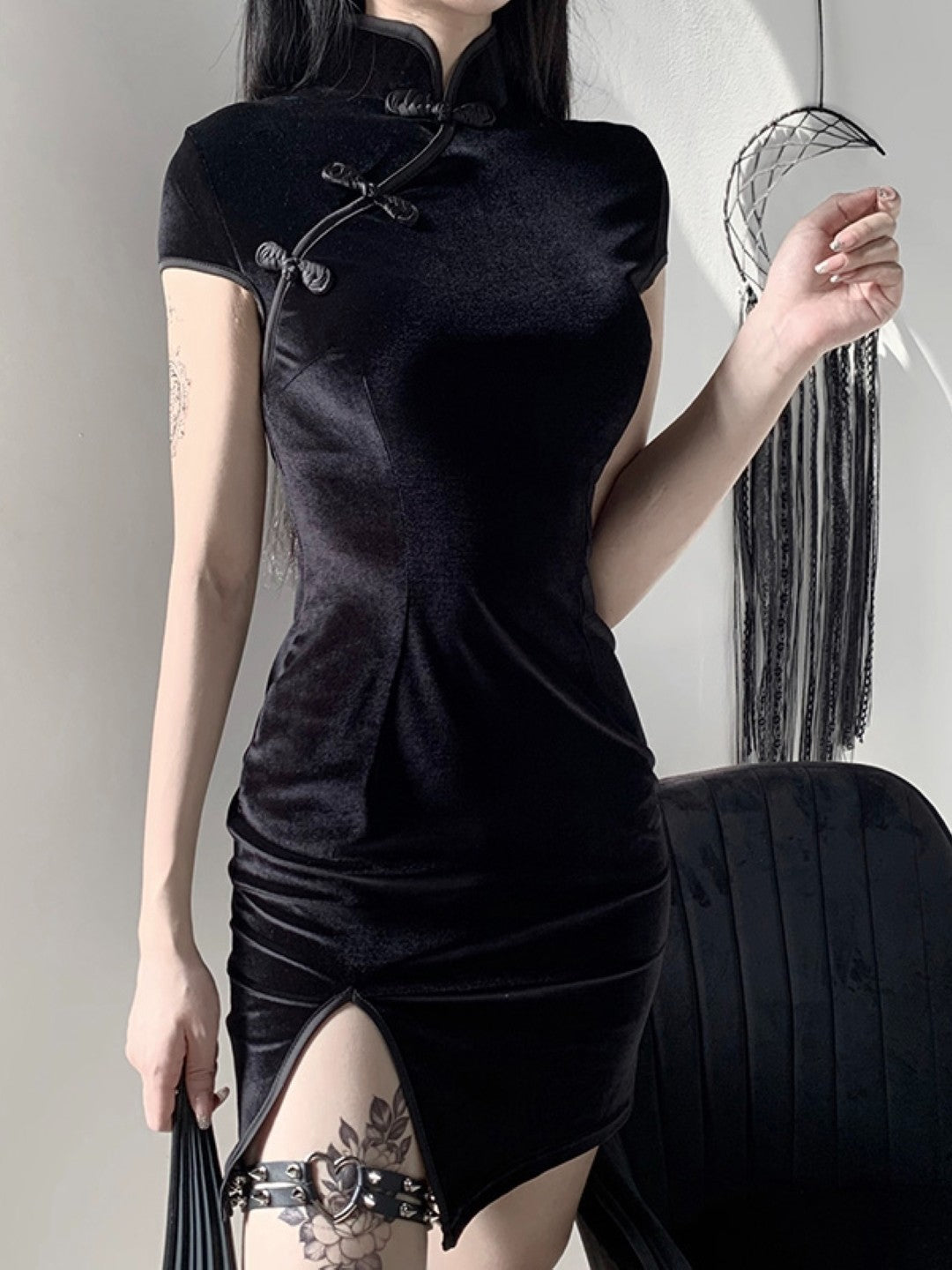 Black Halter Neck Short Sleeves Solid Polyester Cutout Bodycon Dress