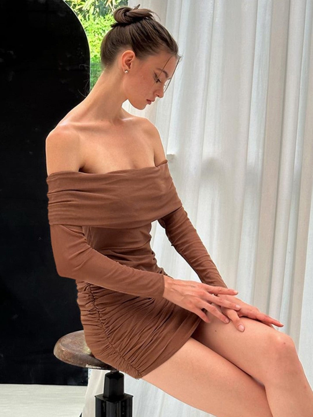 Brown Off Shoulder Short Sleeves Solid Polyester Bodycon Dress