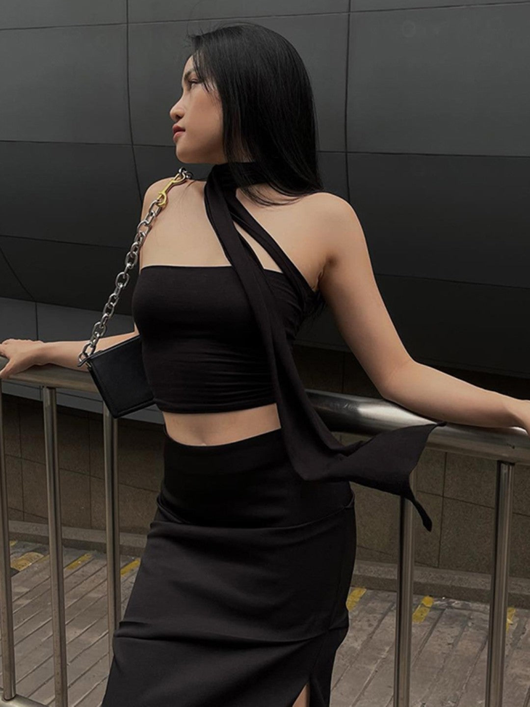 Black One Shoulder Solid Sleeveless Polyester Crop Top