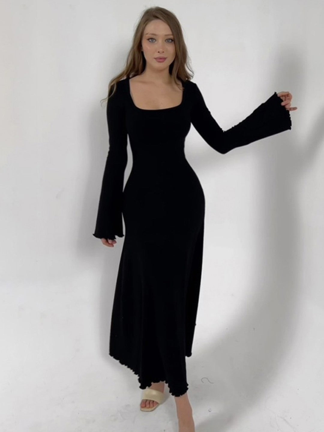 Black Round Neck Long Sleeves Solid Polyester A-Line Dress