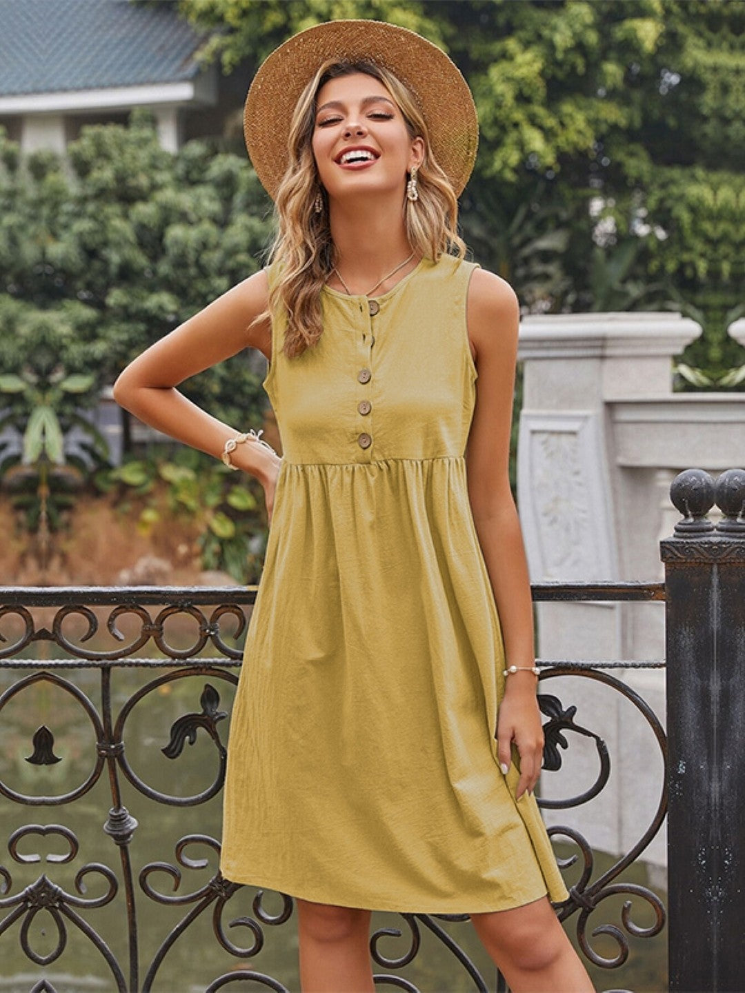 Yellow Round Neck Solid Sleeveless Above Knees A-Line Polyester Dress