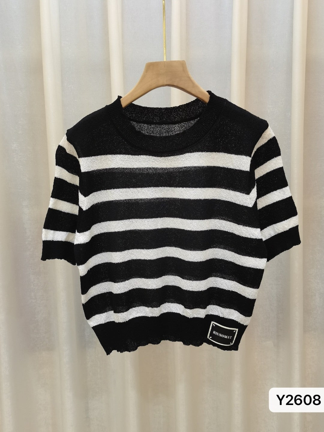 Black Round Neck Short Sleeves Horizontal Stripes Top