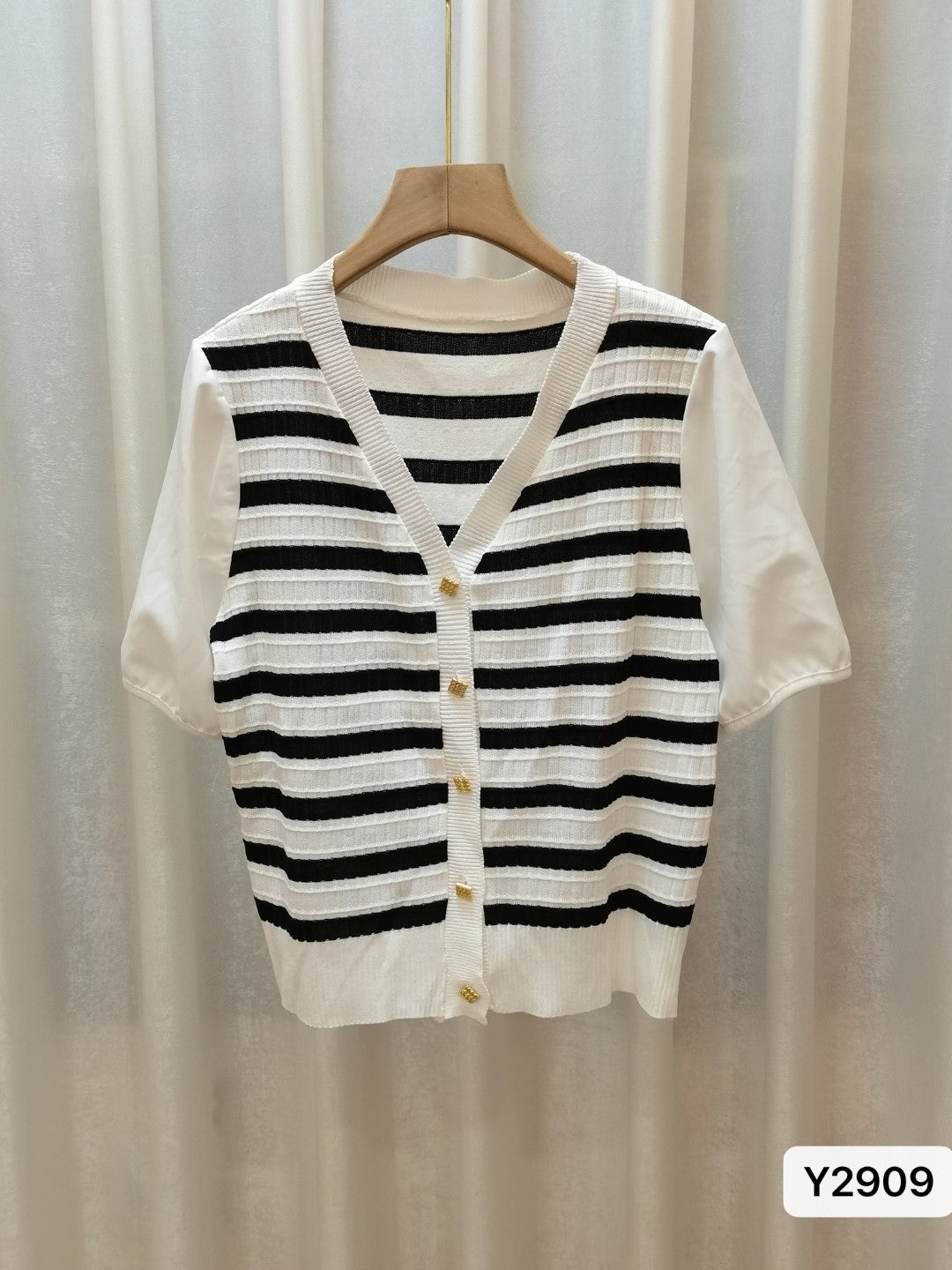 Black V-Neck Short Sleeves Horizontal Stripes Top