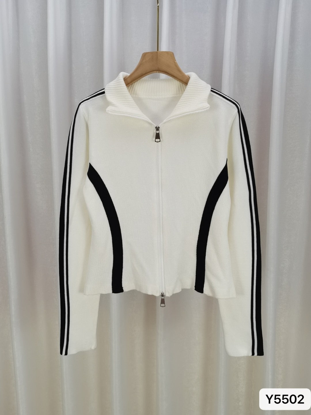 White Shirt Collar Long Sleeves Solid Top