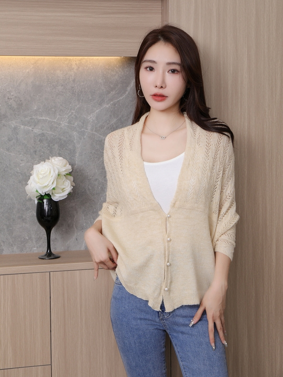 Cream V-Neck Three-Quarter Sleeves Solid Top