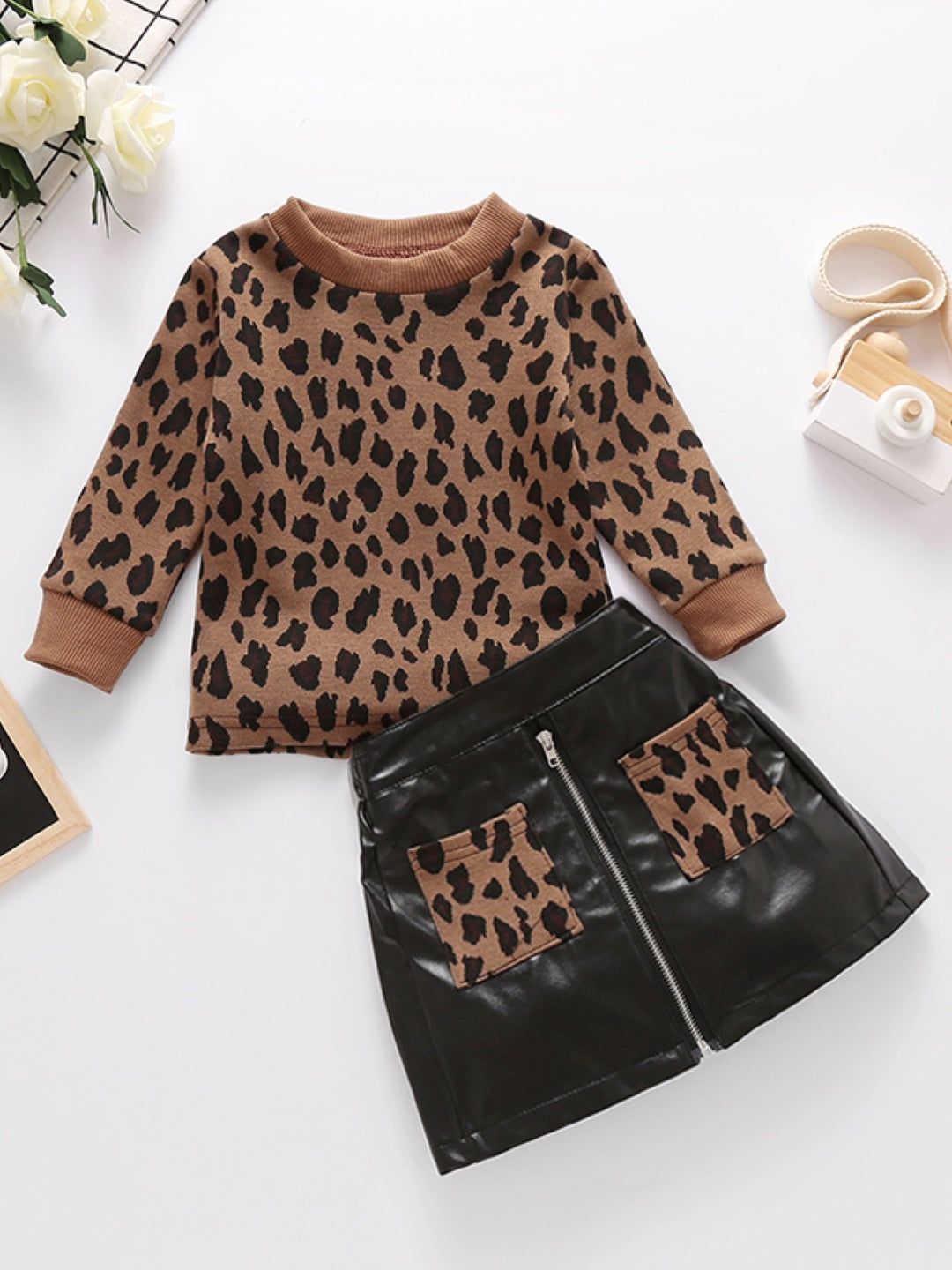 Brown Round Neck Long Sleeves Polyester Top & Shorts Set