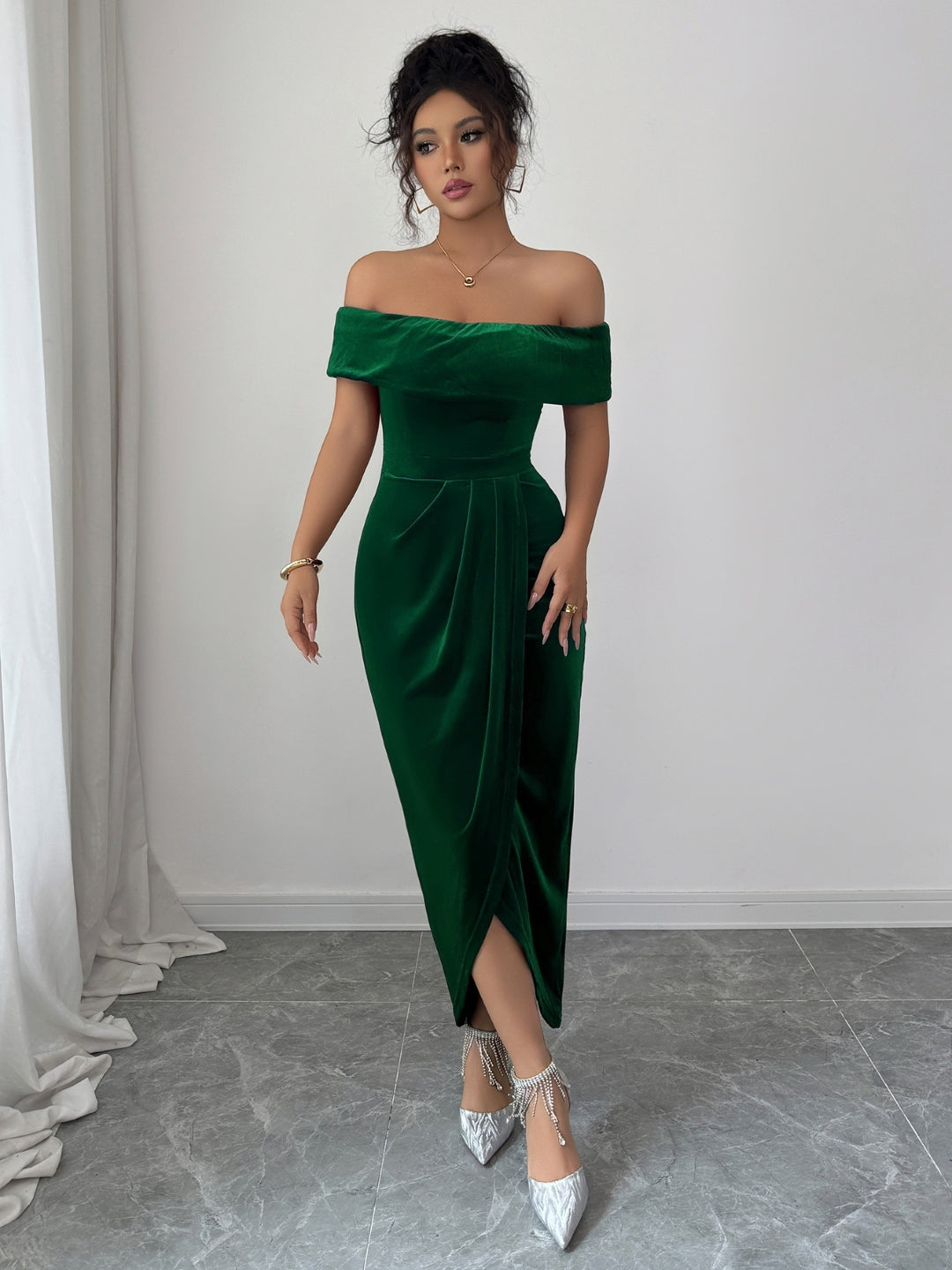 Green Off-Shoulder Solid Short Sleeves Maxi Bodycon Polyester Dress
